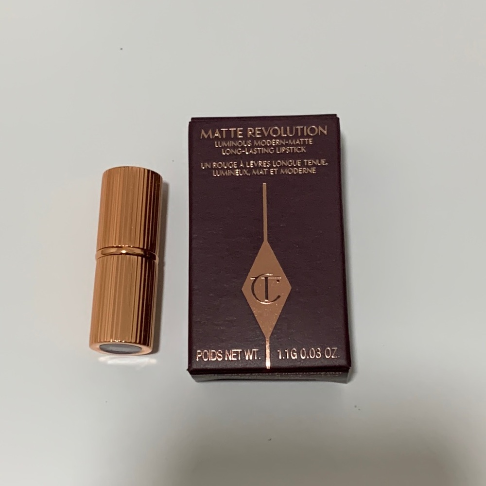 charotte Tilbury Matte Revolution Lipstick - Pillow Talk 1.1g/0.03oz